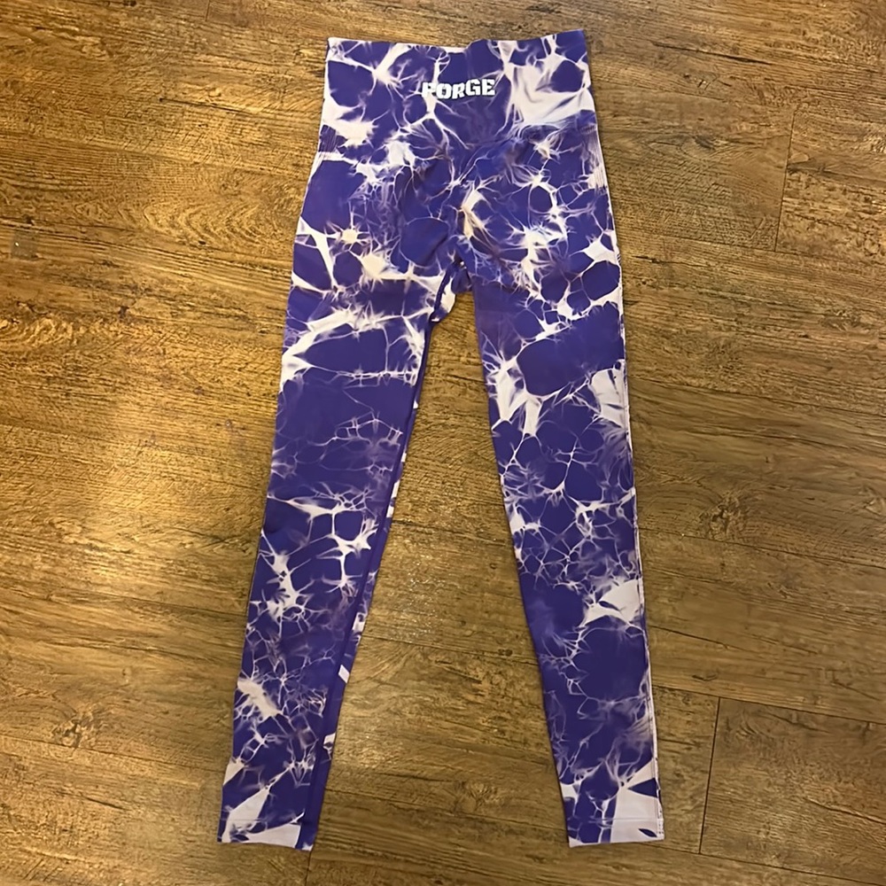Forge Purple and White Tie Dye Leggings